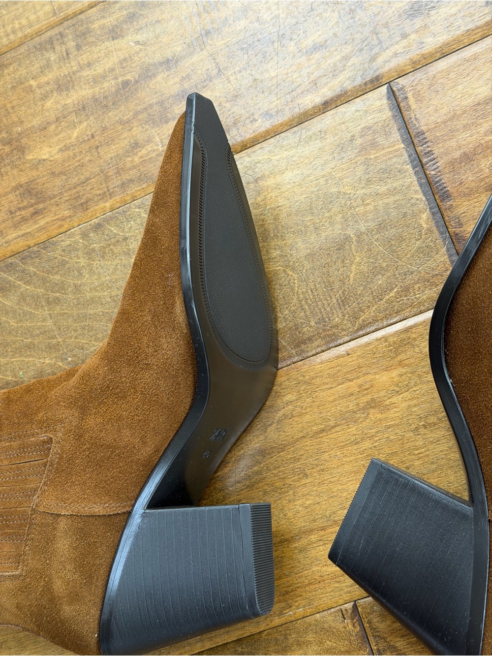 Zara Brown Suede Pointed-Toe Ankle Booties - Picture 11 of 11